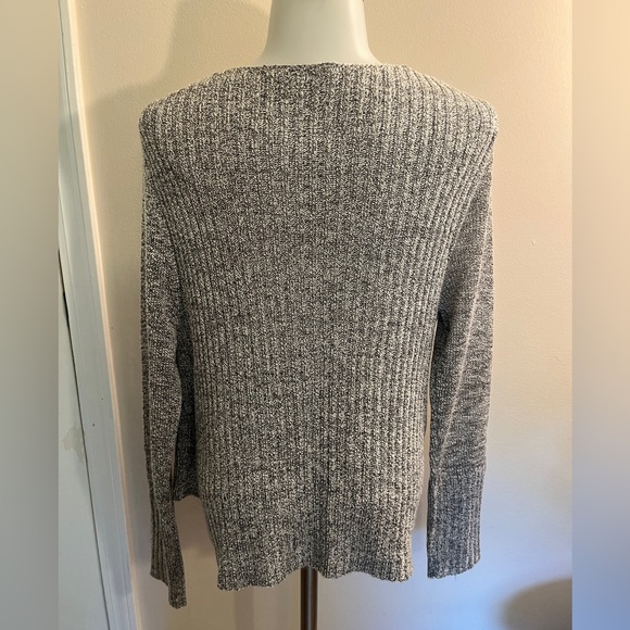 Women’s Rielle Grey Knit Wrap Sweater, Deep V-Neck, Sz M, Like New - Picture 3 of 5
